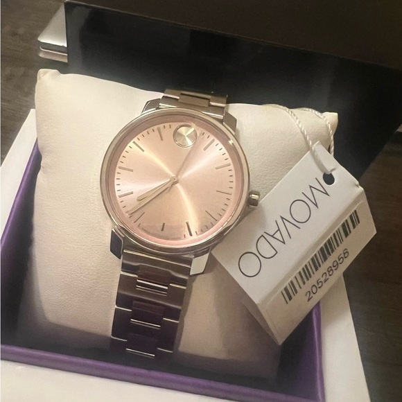 Women’s Movado Bold watch - Picture 7 of 7